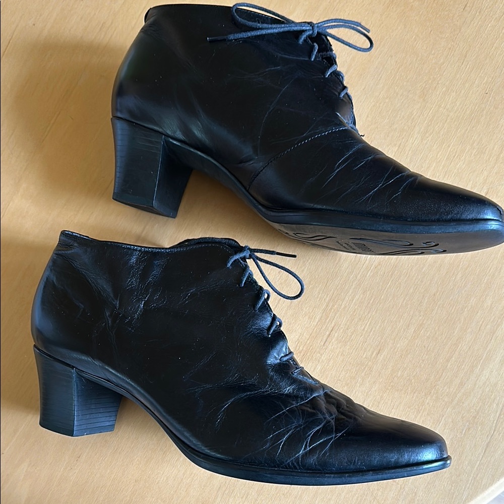 MUNRO Black Leather LACE UP ankle Boots - Picture 6 of 6